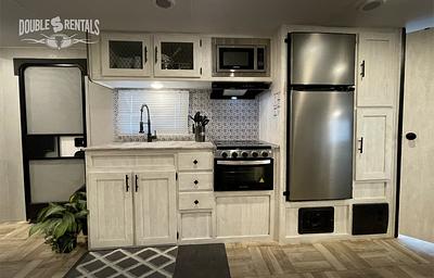 SHASTA Dual-Entry w/ Private Master, Bunks & 2 ACs
