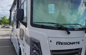 2024 Thor Motor Coach Resonate 29D RV rental photo 7