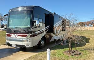 Luxury 40’ DP Coach – Stationary Delivery & Setup