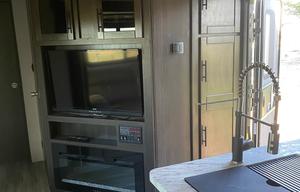 2021 CrossRoads RV Cruiser Aire CR33BHB