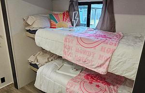 Spacious Shasta I-5–Sleeps 10 | Triple A/C & Bunks
