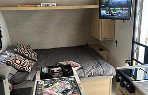 Lightweight trailer perfect for family getaway!