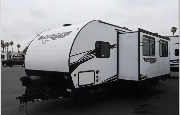Tracer 260BHSLE - Compact Elegance!
