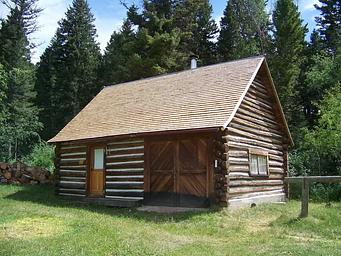 001, Loop: AREA BEAR CREEK BUNKHOUSE
