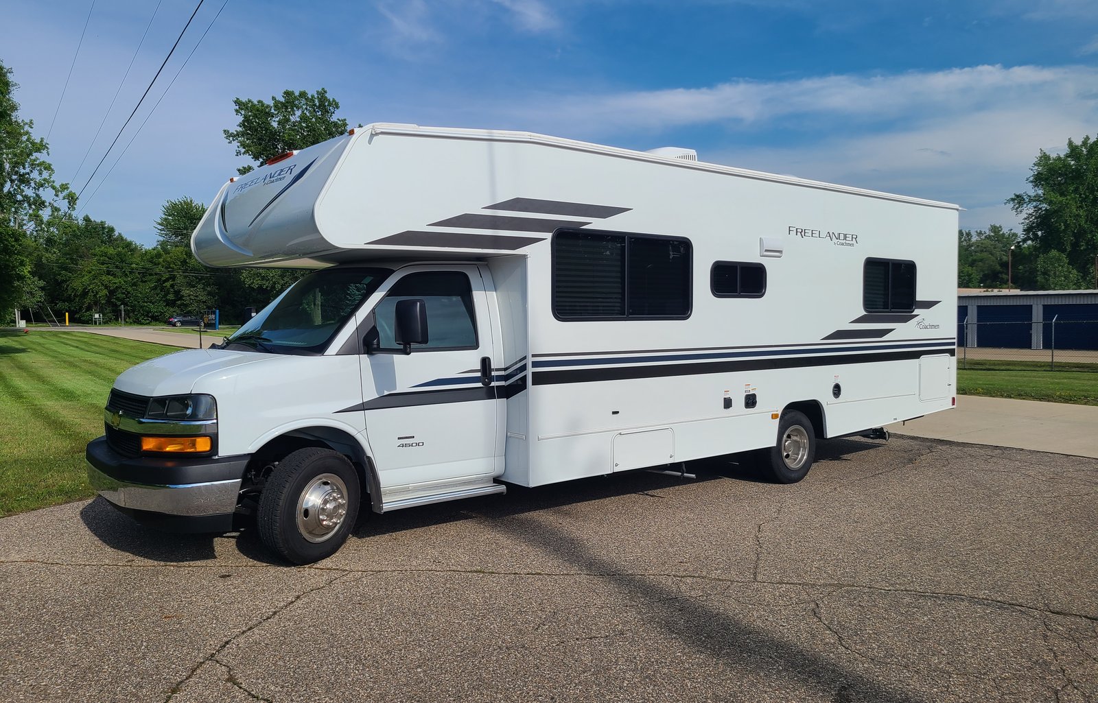 Comfy family Motorhome with upgraded mattress