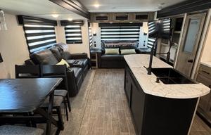 2022 Forest River RV Cherokee Alpha Wolf 26RL-L RV rental photo 18