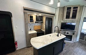 2021 Artic Wolf 3770 Suite-Condo on Wheels