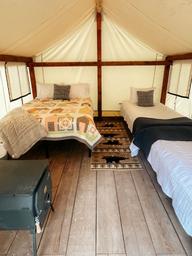 Glamping on the Greys