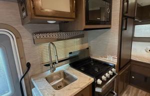 "Dorothy" - Easy Drive-24' Thor Elite - Sleeps 4-6