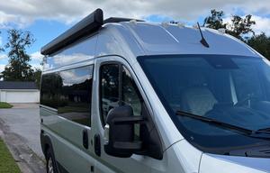 Luxury Thor Motorhome | Your Home Away From Home