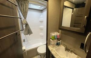 Spacious Clean New 29' Jayco RockyMountain Trailer