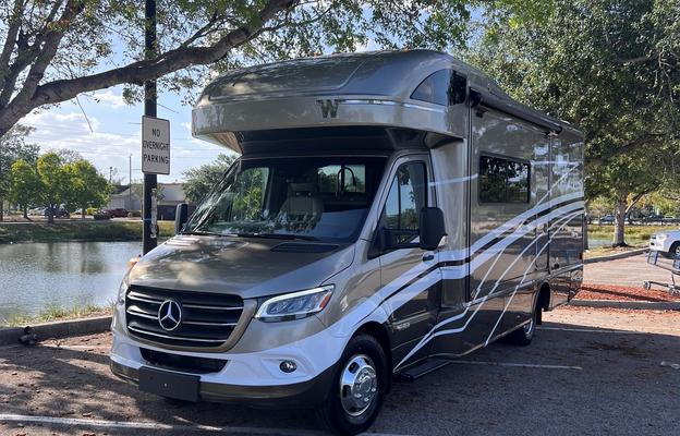 Beautiful, easy to drive escape-mobile.