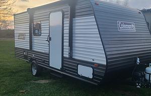 2021 Dutchmen RV Coleman Lantern LT Series 17B RV rental photo 4