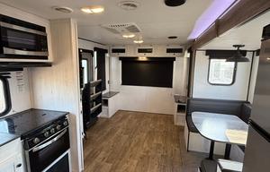 2022 Trail Runner 255RL (6402)