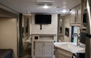 (DELIVERY ONLY) 2023 Catalina Coachmen