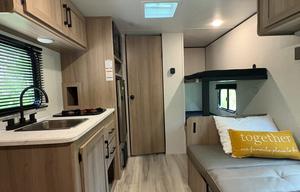Clean & Cozy Coleman 17B Camper