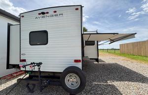 2020 Avenger 32QBI RV rental photo 11