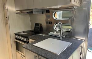 2022 Airstream RV Flying Cloud 25FB