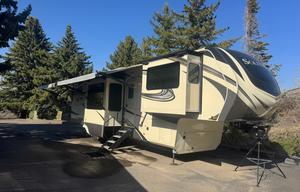 2021 Grand Design Solitude 382WB RV rental photo 2