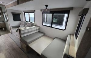 Solaire BRAND New 3 bedroom HIDDEN PANTRY Sleeps8