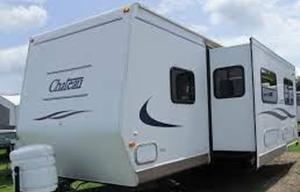 33-foot Chateau Travel Trailer w/real Queen bed. Home away from home delivered to you! Clean & safe!