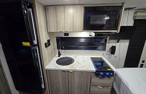 AR's Salaam fsx 179DBK (off-grid capable)