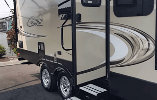 2017 Keystone RV Cougar Half-Ton Series 19RBEWE