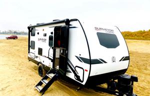 Legend Brownie * Slide-out * Sleeps8 * Ultra light