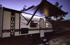 HAR-V The RV * 2022 Hideout Near Vazquez Rocks