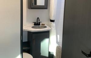 The Voyager~ 2 bed/1 bath Quad bunks, sleeps 8