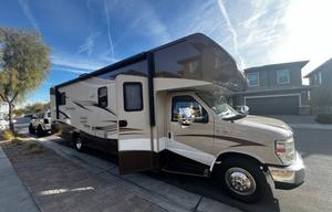 Travel in Style: Winnebago Minnie Winnie Premier