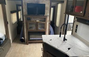 Pat's Wolf Den 2021 Forest River RV Cherokee