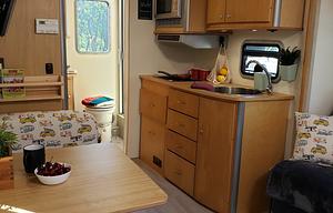 2006 Itasca Navion 23