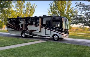 2015 Forest River RV Georgetown XL 352QSF RV rental photo 2
