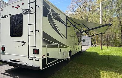Stress free Luxury Camping/Fully Stocked