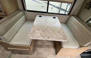 2020 Thor Motor Coach Chateau (24FT Easy Drive!)