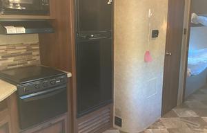 2014 CrossRoads RV Zinger ZT32QB