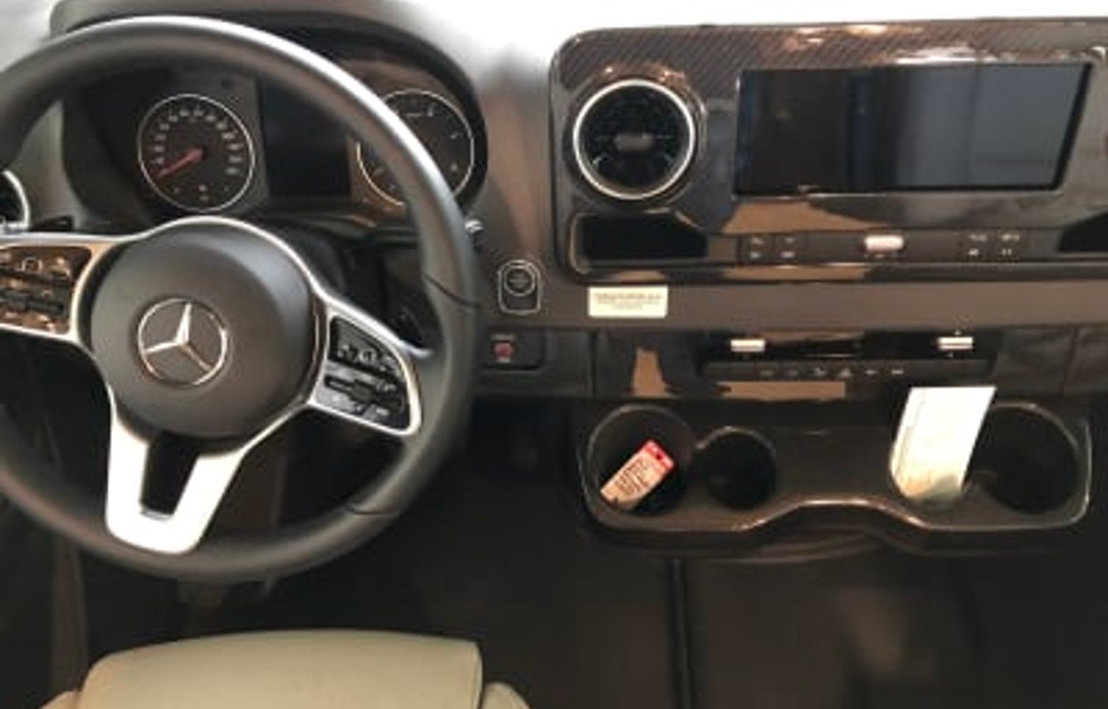 On Wheel Luxury - Mercedes Winnebago