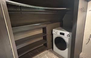 Family-sized 2022 5th Wheel