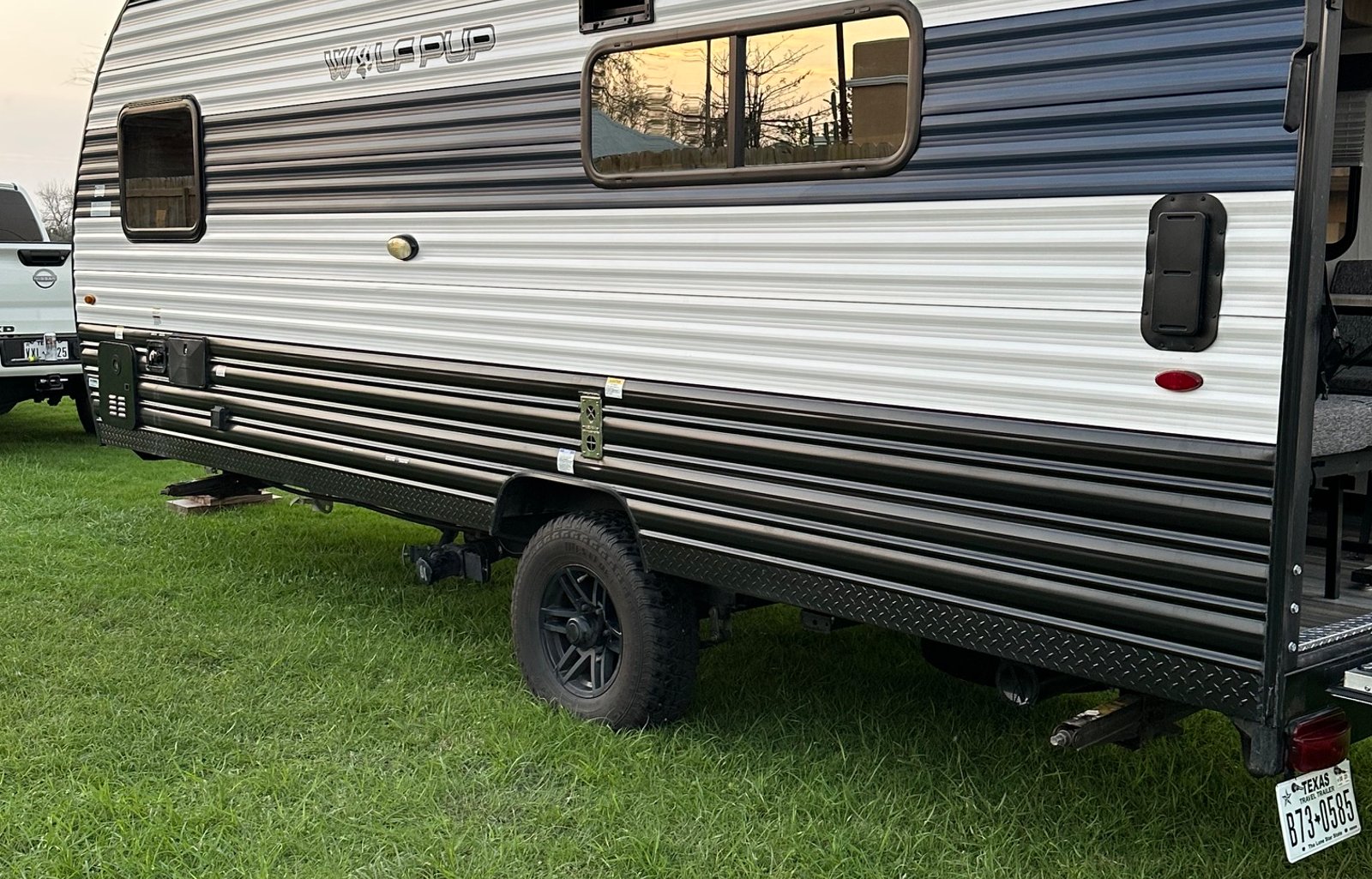 Hide Away at Deep River Pier RV Rental