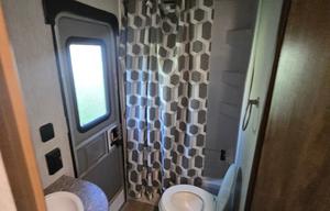 2018 Heartland Pioneer BH 270 RV rental photo 7