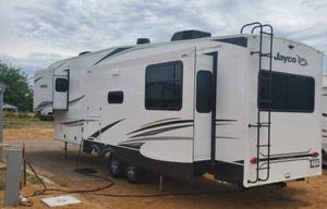 2022 Jayco Eagle 335RDOK RV rental photo 17
