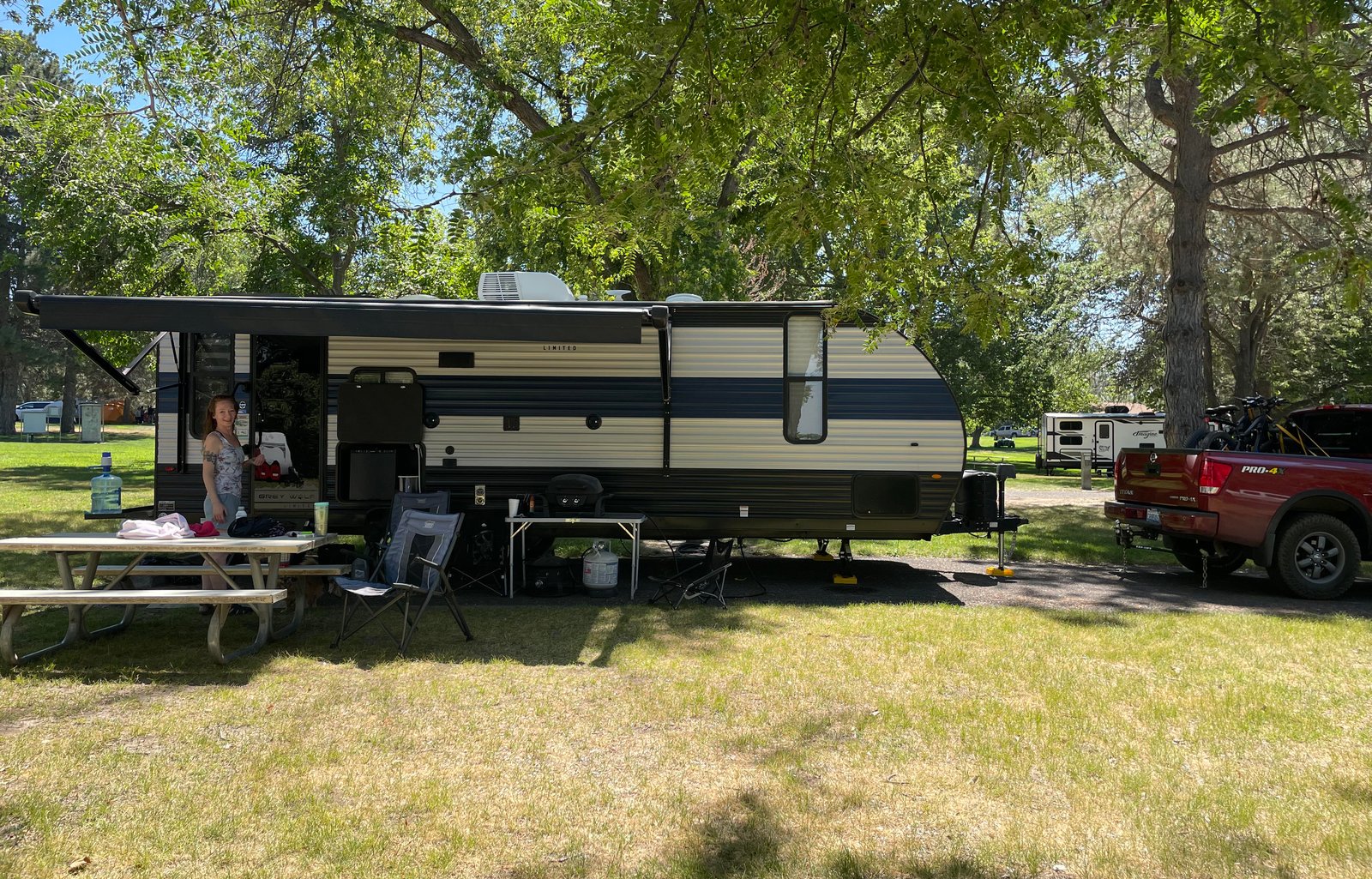 "Club Stella" 2022 Cherokee Grey Wolf
