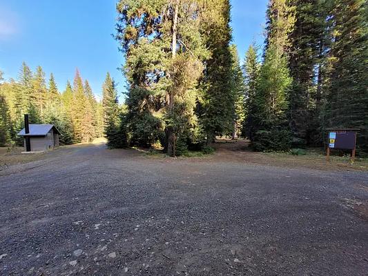 001, Loop: AREA FISH CREEK GROUP USE