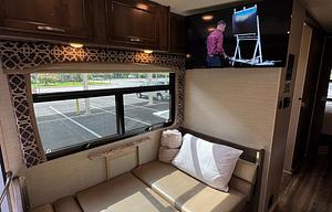 The Glamp Champ - Luxury on Wheels