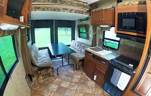 2015 Palomino Puma Unleashed 24’