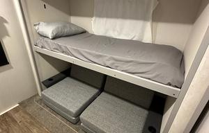 2022 Family Friendly Triple Slideout Camper Rental