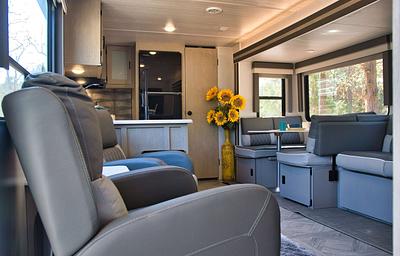 2023 Wildwood 27RK Family Adventure RV