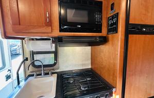 2016 Winnebago Minnie Winnie 22R