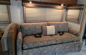 2008 Winnebago Sightseer 35J Bunkbed Model